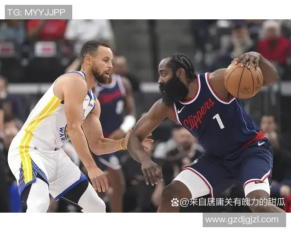 哈登与格林精彩对决集锦回顾展现篮球巅峰对抗与技艺之美